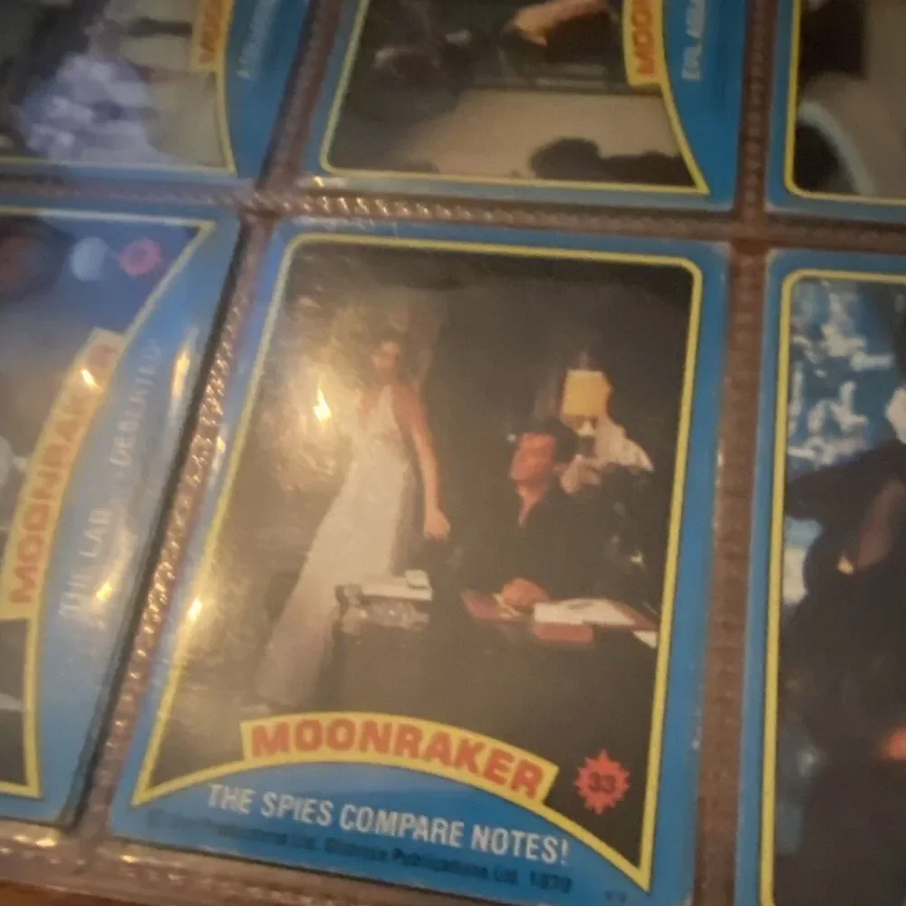 Moonraker Topps 1979 James Bond Non-Sport Trading Card Lot, 9 Cards Roger Moore